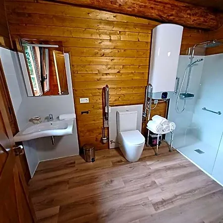 Iratiko Kabiak Hotel *